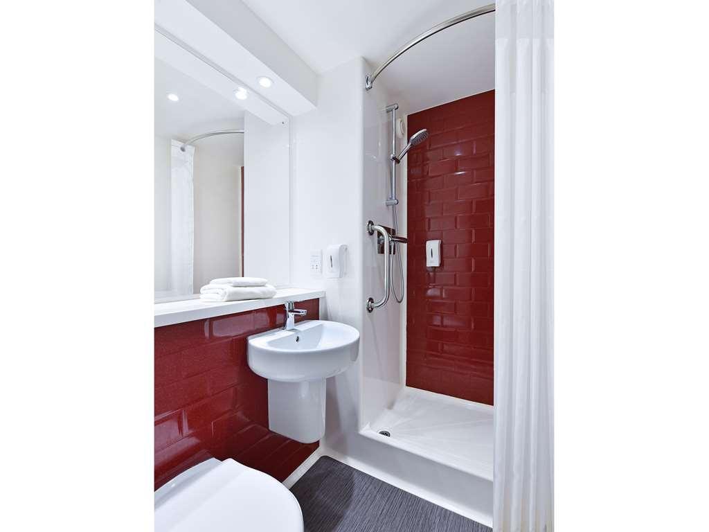 Travelodge Northwich Lostock Gralam Pokoj fotografie